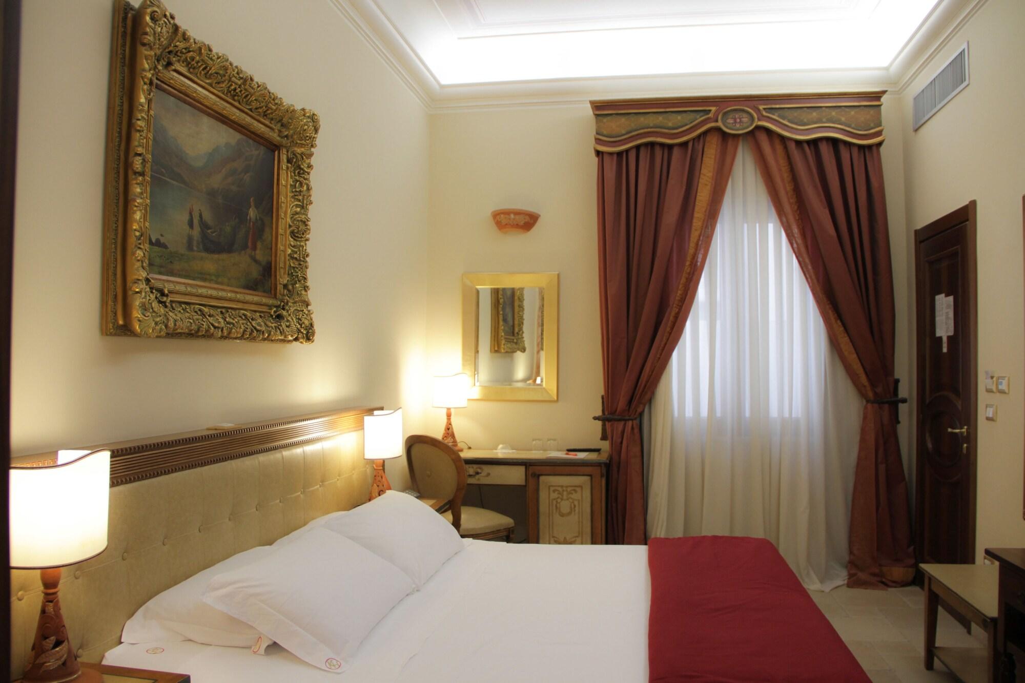 Kelina Charme Hotel By Cantine Due Palme Челлино-Сан-Марко Экстерьер фото