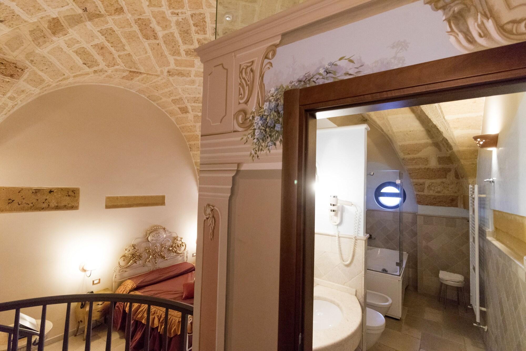 Kelina Charme Hotel By Cantine Due Palme Челлино-Сан-Марко Экстерьер фото